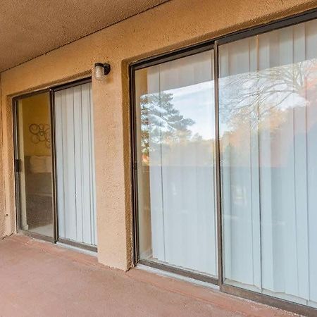 2-Bed, 1-Bath Apartment Near I-24, Great Location Чаттануга Экстерьер фото